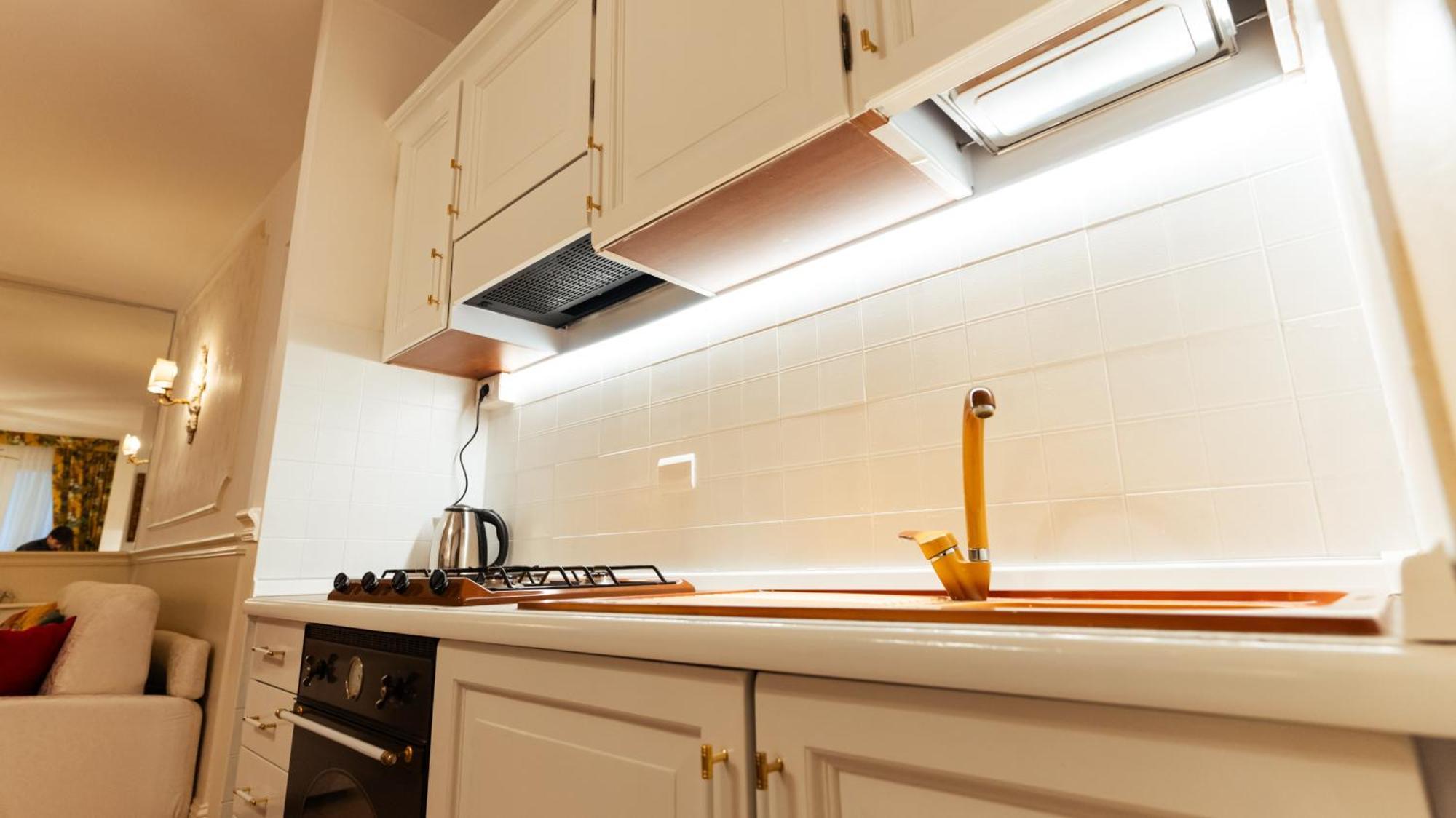 New Cozy Apartment - City Centre Lecco Exterior foto